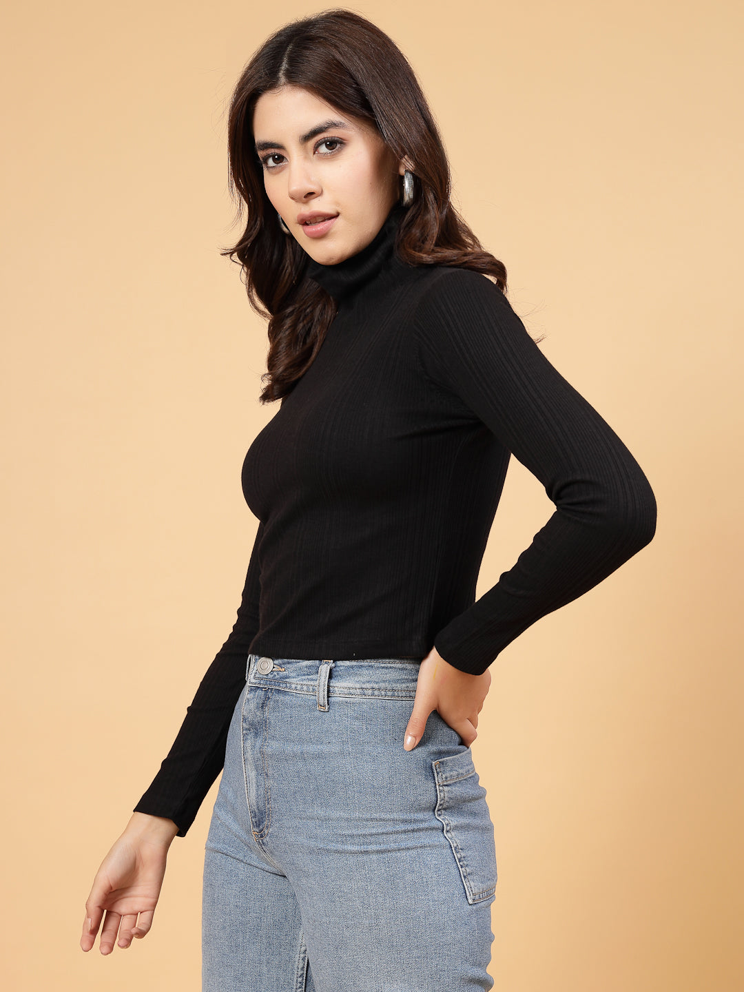 Women Solid Black Full Sleeves Crop Top