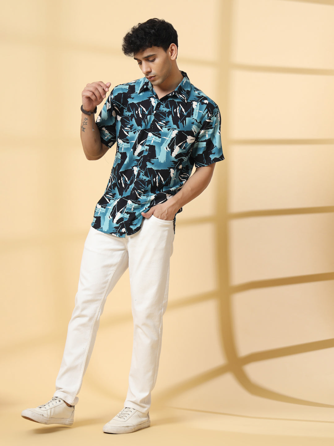 Men Printed Cut Away Collar Multicolor Casual Shirt