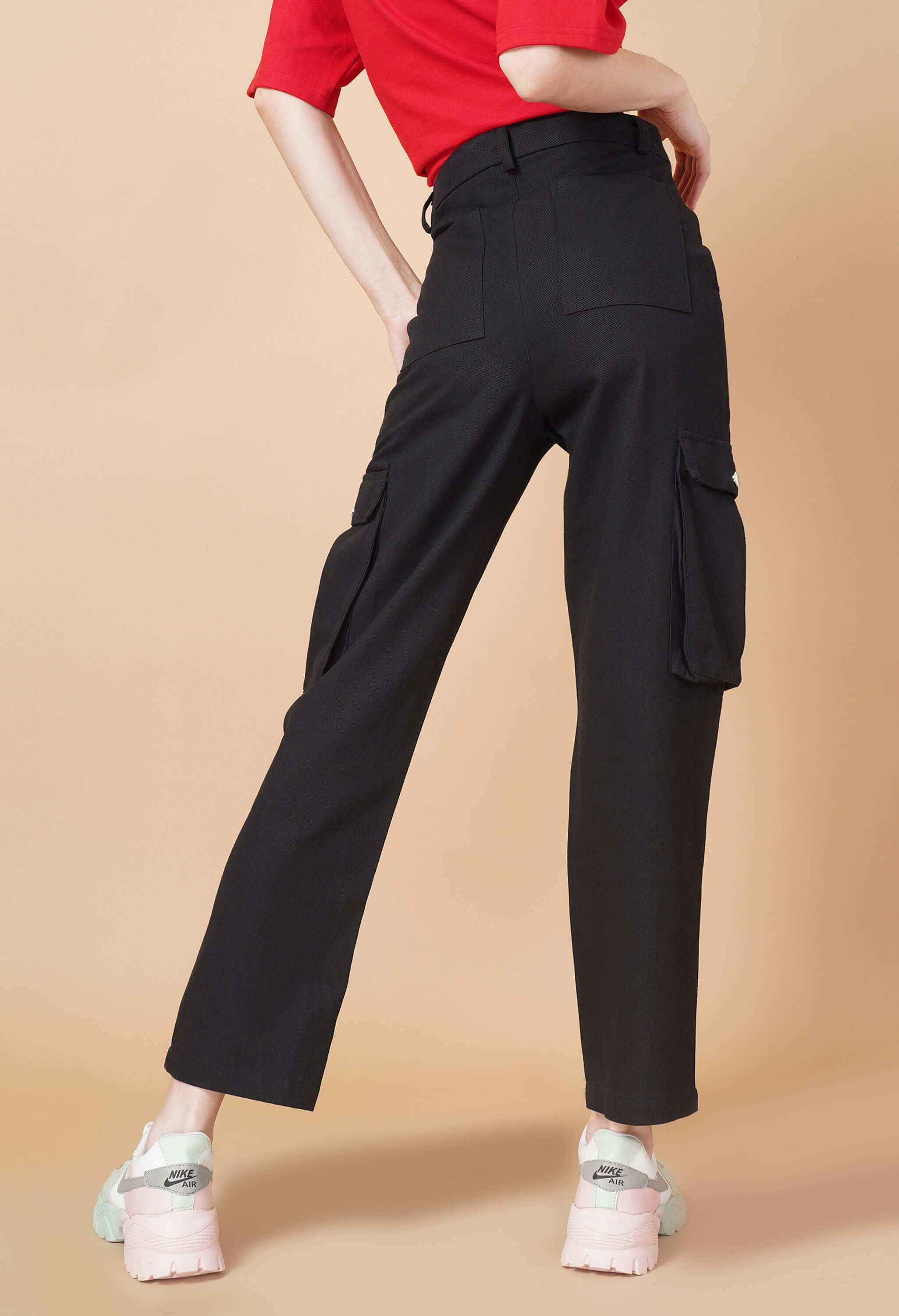 Six pocket women's cargo