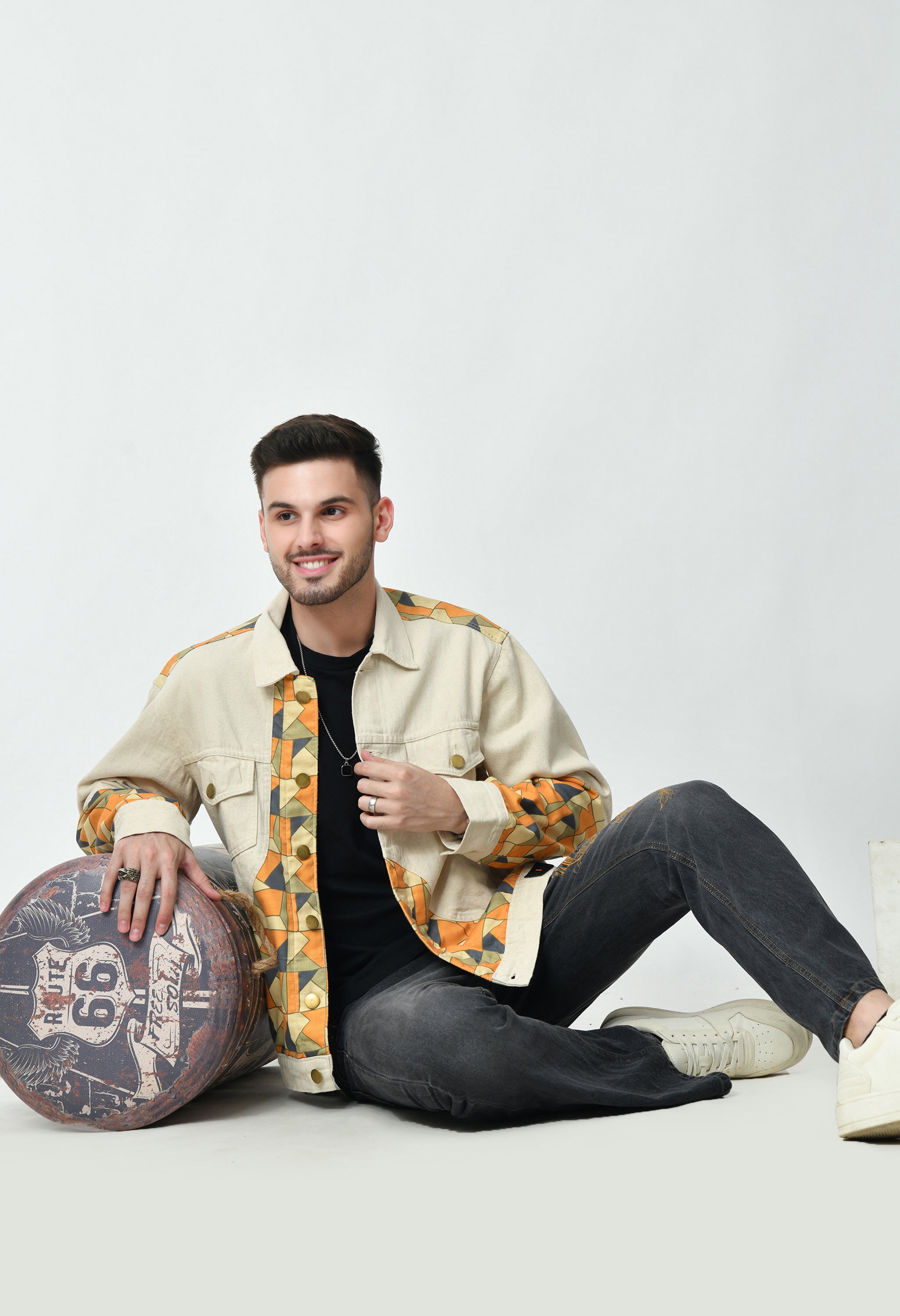BEIGE ABSTRACT PRINTED JACKET