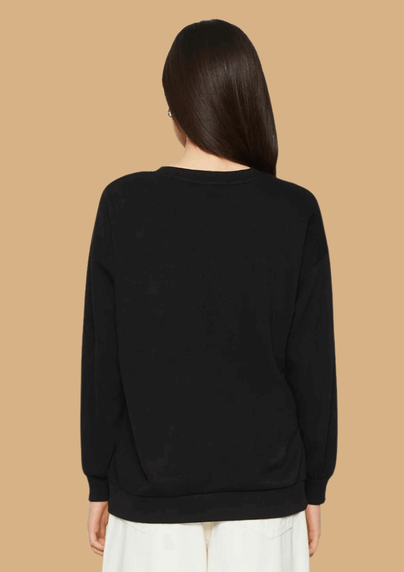 Women's black color sweatshirt 